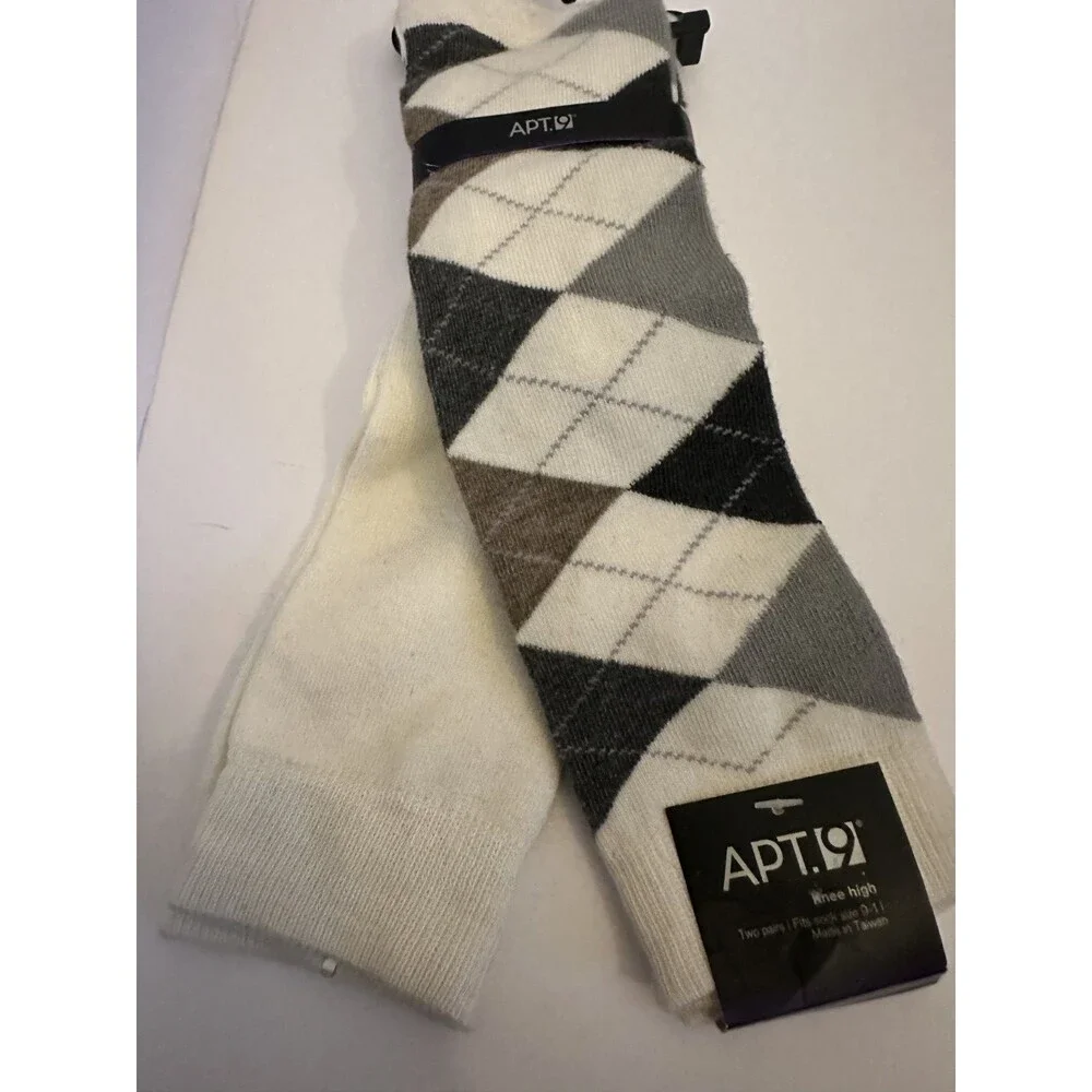 New Apt 9 - 2 pair crew each